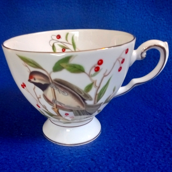 Vintage Bird Teacup with Saucer - Picture 4 of 4